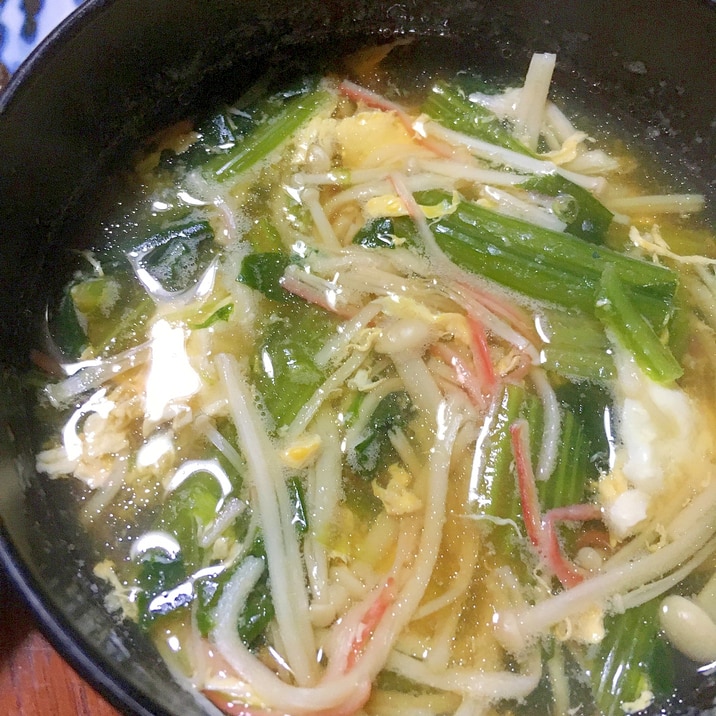 カニカマとほうれん草とえのきの卵とじ汁